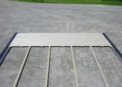 Standardfußboden mit Kantholzunterbau und Alu-Verbindungsschiene